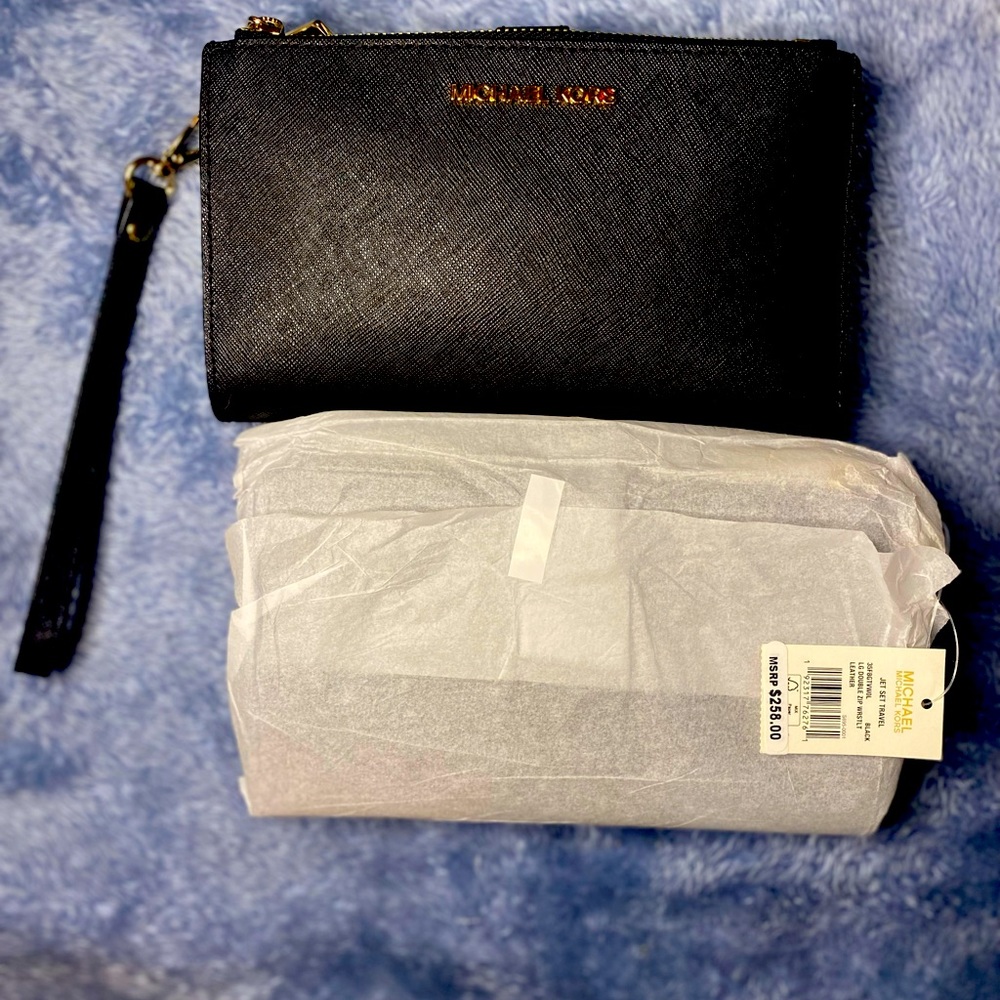 MK wristlet purse black